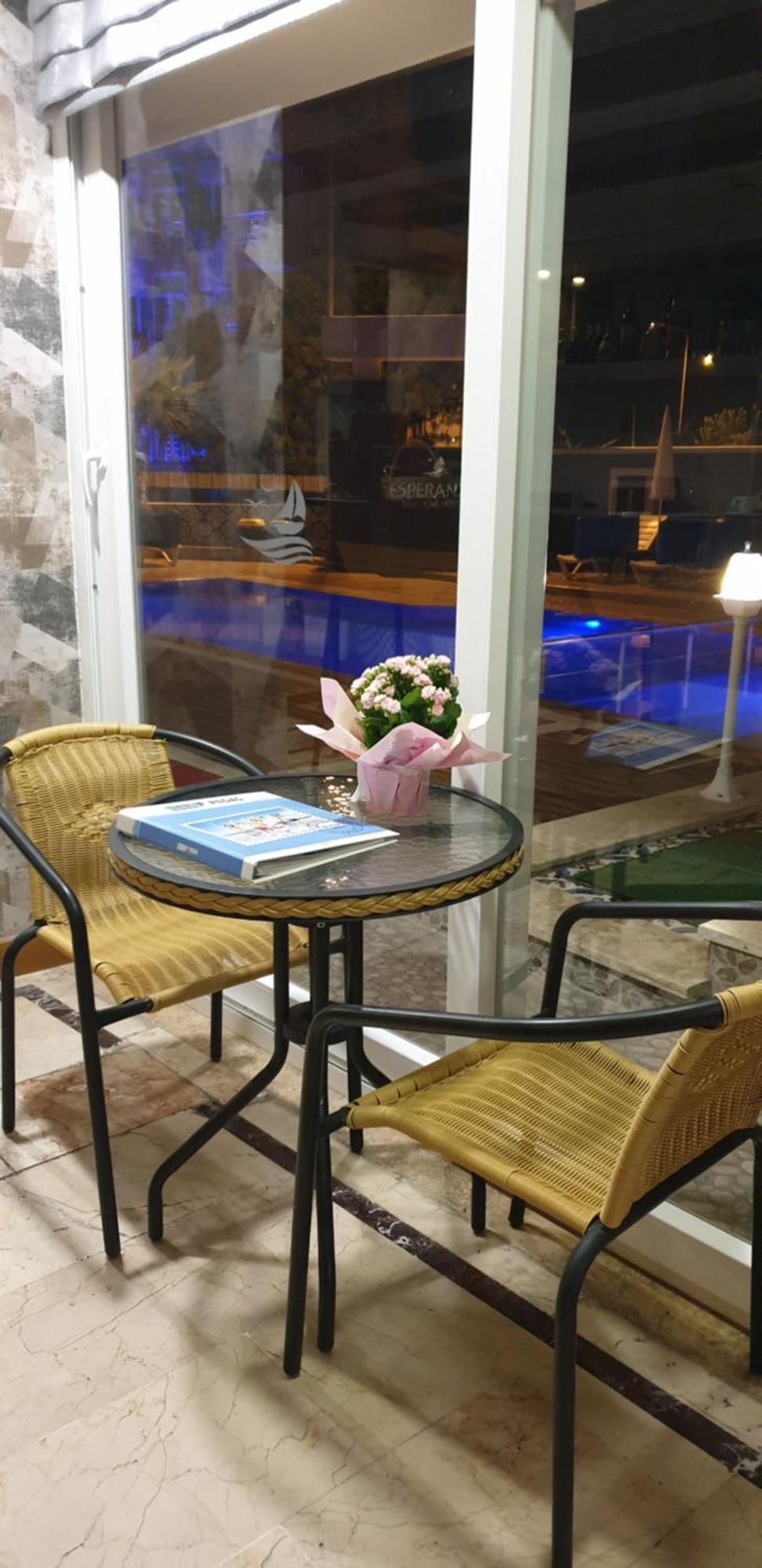 Esperanza Otel