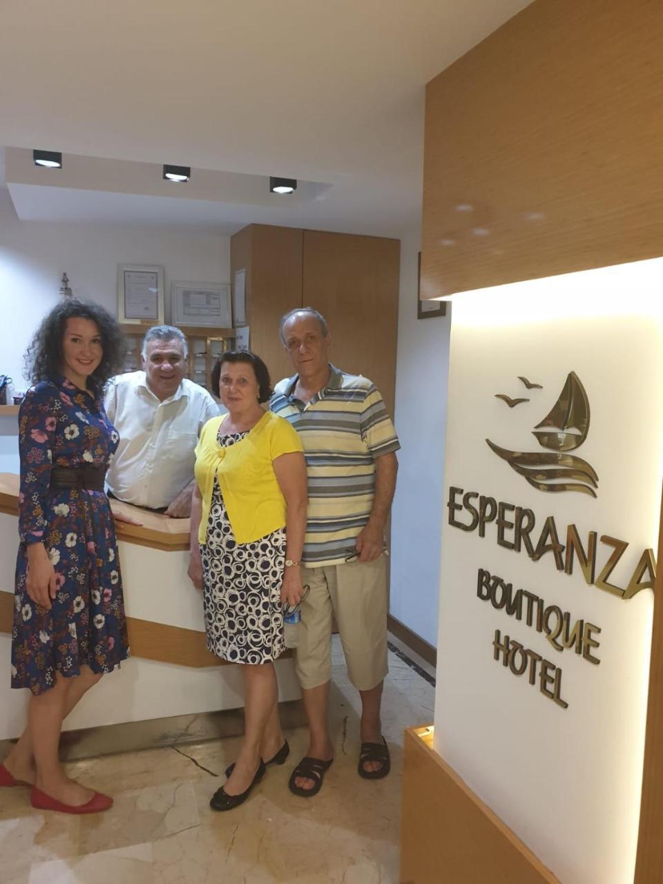 Esperanza Отель